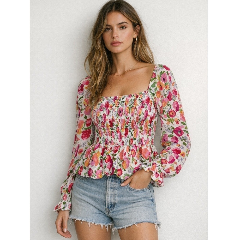 Dizzy Lizzy Mellie Smocked Top Women Size M Pink Floral Long Sleeve‎ NWT